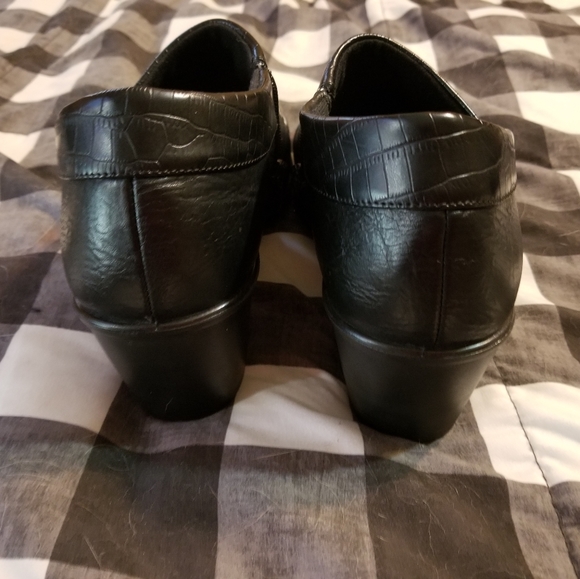 Easy Street Comfort Ware Shoes size 11W Euc - Picture 2 of 8